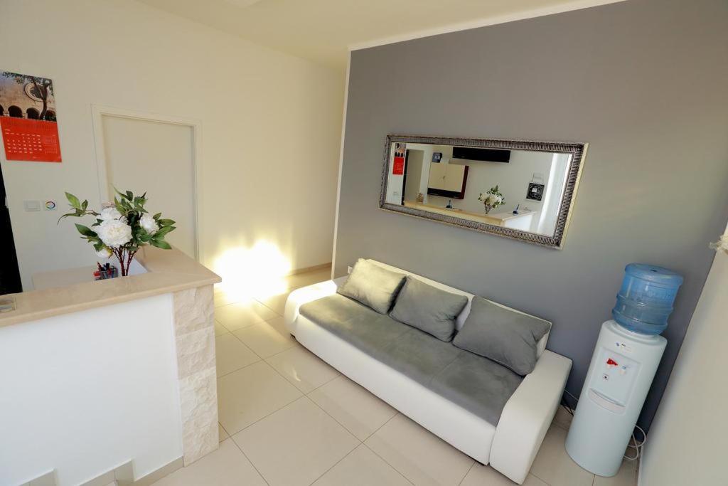 Villa Rajski Dvor 2 Bol Zewnętrze zdjęcie